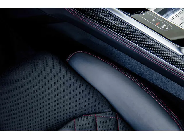 Audi SQ8 4.0 TFSI 2023 Benzine 24