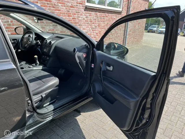 Nissan QASHQAI +2 2.0 360 4WD 2013 Benzine 25