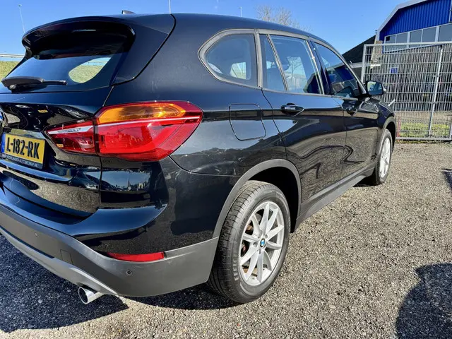 BMW X1 xDrive20i High Executive 2018 Benzine 8