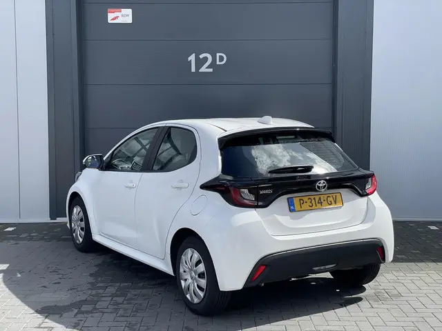 Toyota Yaris 1.0 VVT-i Active 2022 Benzine 4