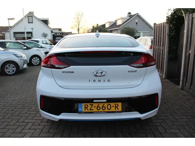 Hyundai IONIQ 1.6 GDi i-Motion 2018 Hybride Benzine 5