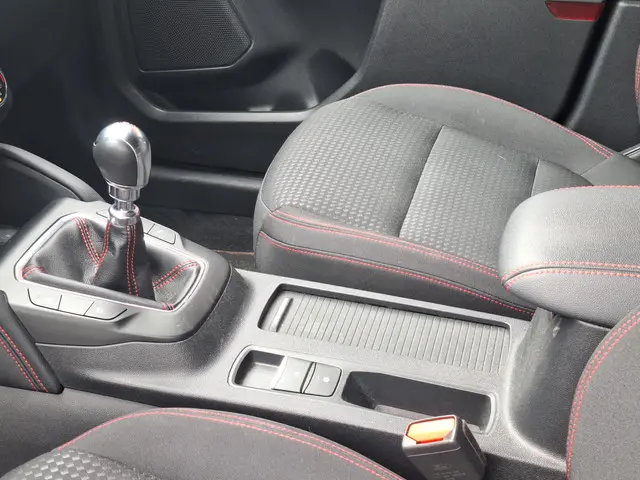 Ford Kuga 1.5 ST-Line 2021 Benzine 23