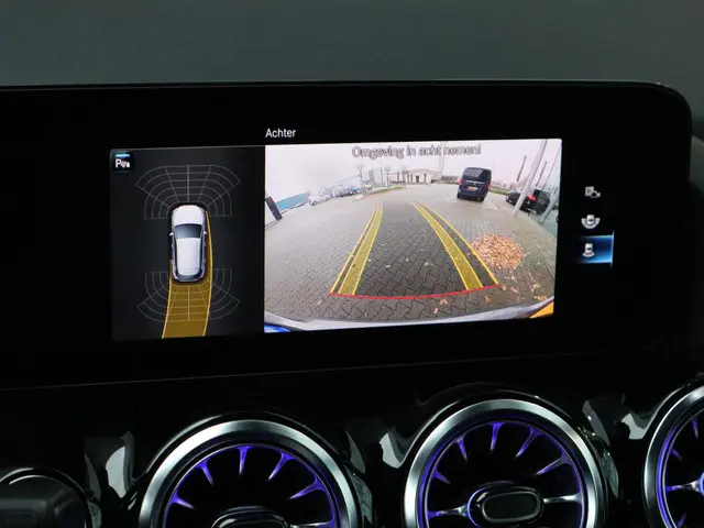 Mercedes-Benz GLA 250 e AMG Line 2022 Hybride Benzine 20