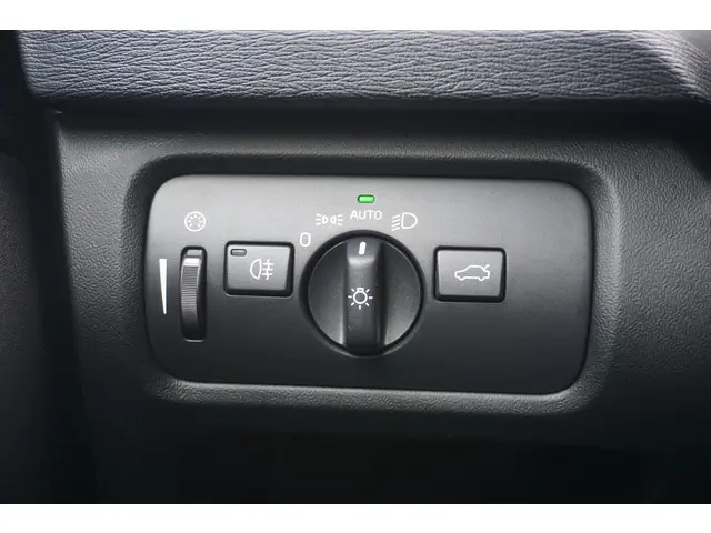 Volvo V40 1.5 T3 Inscription 2016 Benzine 20