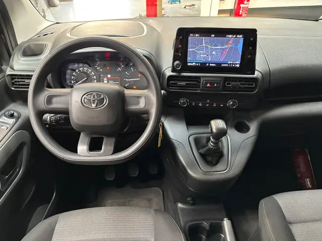Toyota ProAce CITY VERSO 1.2 Turbo Live 2021 Benzine 17