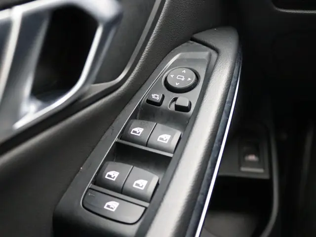 BMW 3 Serie Sedan 320d xDrive 2021 Diesel 28