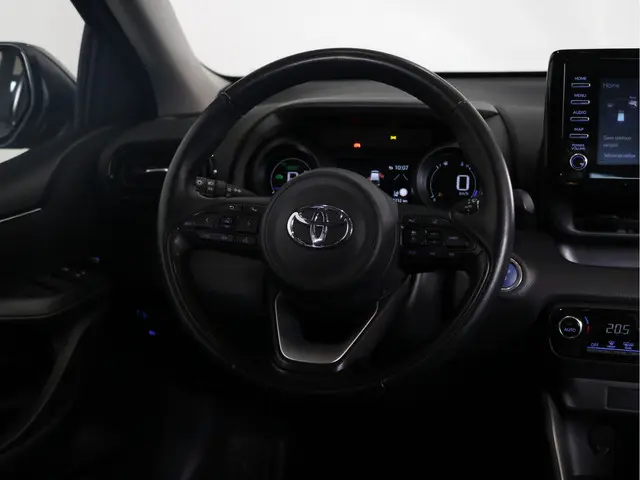 Toyota Yaris 1.5 Hybrid Dynamic 2023 Hybride Benzine 11