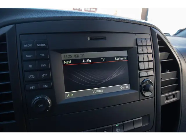 Mercedes-Benz Vito 116 CDI Lang DC Comfort 2020 Diesel 25