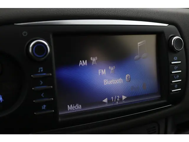 Toyota Yaris 1.5 Hybrid Aspiration 2017 Hybride Benzine 41