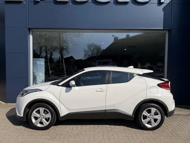 Toyota C-HR 1.2 Turbo 116 PK Comfort 2019 Benzine 22