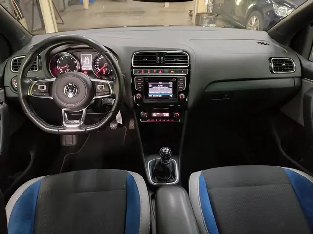 Volkswagen Polo 1.4 TSI BlueGT 150 PK!! 2016 Benzine 8