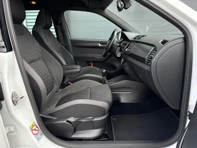 Škoda Fabia Combi 1.0 TSI Sport Business 2020 Benzine 29