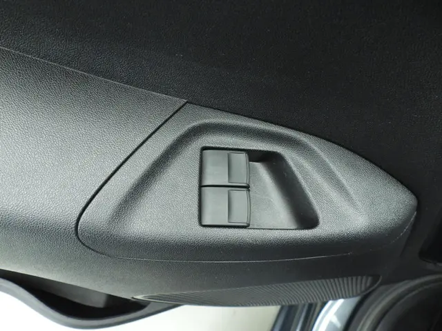 Peugeot 108 1.0 e-VTi Allure 2018 Benzine 18