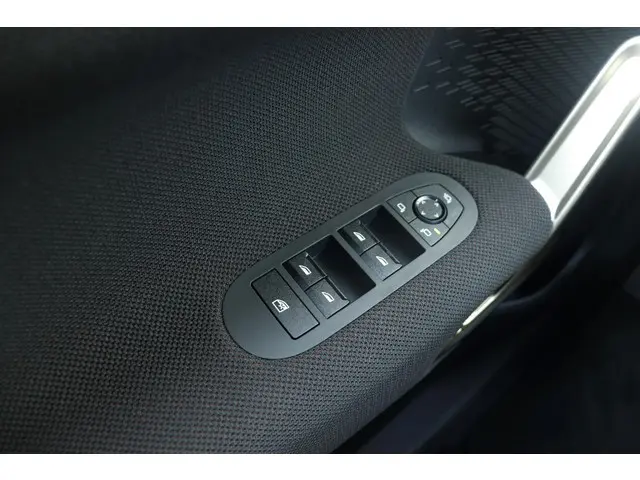 MINI Aceman SE 2025 Elektrisch 13