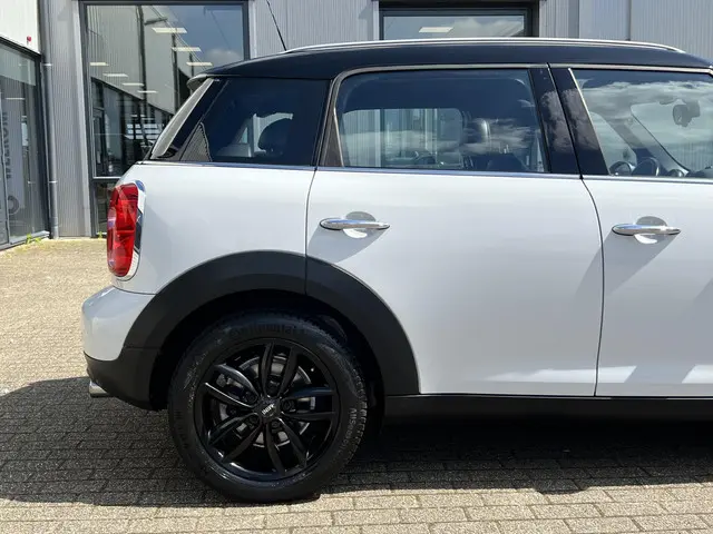 MINI Countryman 1.6 Cooper Chili 2012 Benzine 28