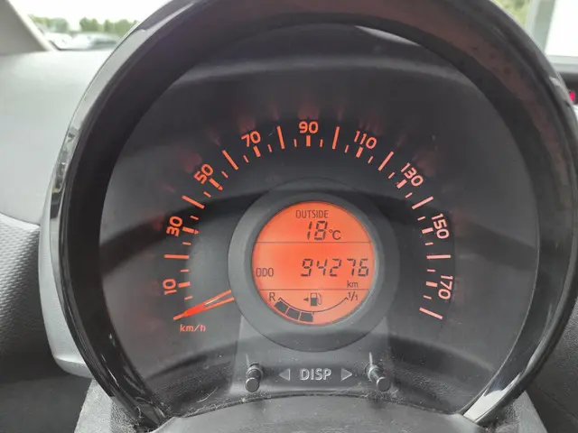 Toyota Aygo 1.0 VVT-i X-Play NAVI 2017 Benzine 14