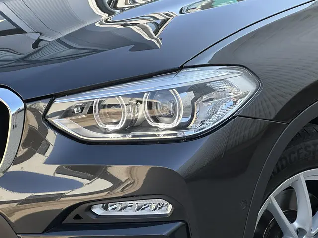 BMW X3 xDrive20i High Executive 2018 Benzine 22