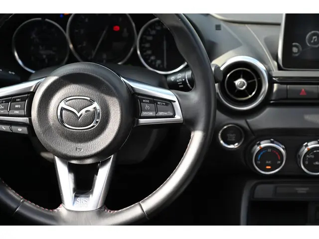 Mazda MX-5 SkyActiv-G 160 6MT GT-M 2015 Benzine 23