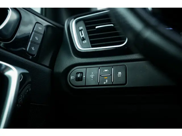 Kia Ceed 1.6 T-GDi GT 2019 Benzine 21