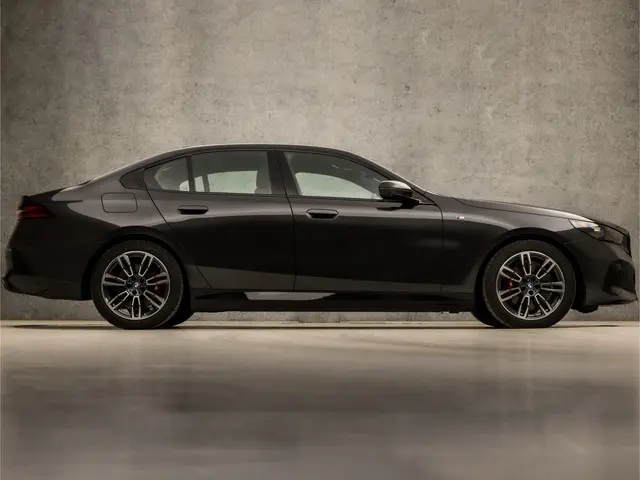 BMW 5 Serie 530e M Sport 2025 Hybride Benzine 4