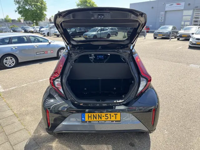 Toyota Aygo X Automaat 1.0 VVT-i S-CVT Pulse 2024 Benzine 9
