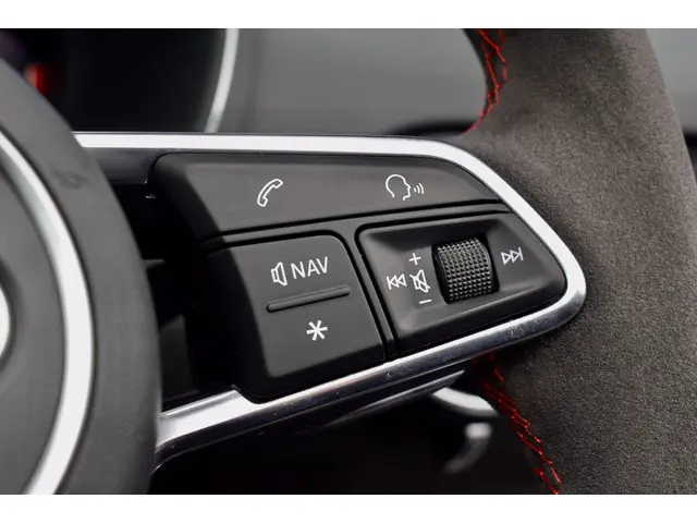 Audi TTS Roadster Quattro Competition 2021 Benzine 17