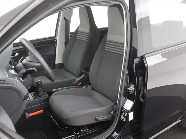 Volkswagen up! 1.0 2023 Benzine 20