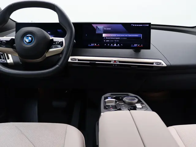 BMW iX xDrive40 2024 Elektrisch 22