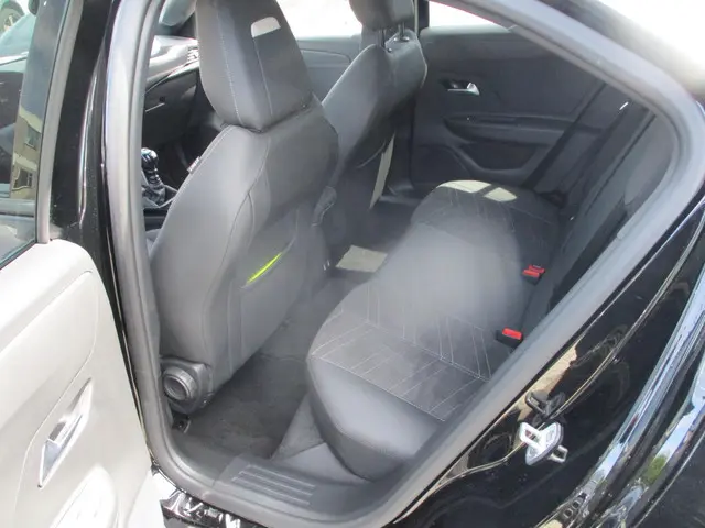 Opel Mokka 1.2 Turbo Level 5 2023 Benzine 10