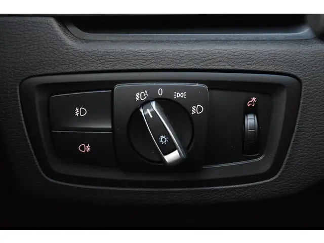 BMW X1 xDrive25i 2016 Benzine 29