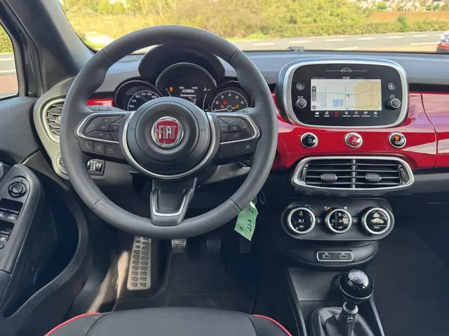 Fiat 500X Cross 1.0 FireFly Turbo 120 RED 2023 Benzine 28