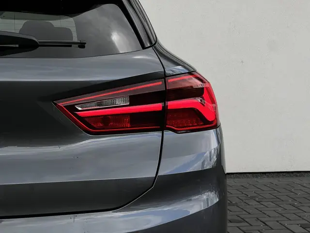BMW X2 sDrive20i High Executive 2018 Benzine 13