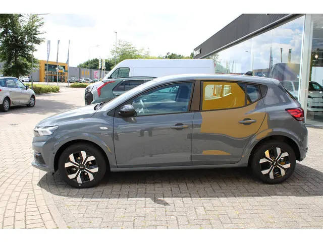 Dacia Sandero TCe 90 Journey 2025 Benzine 2