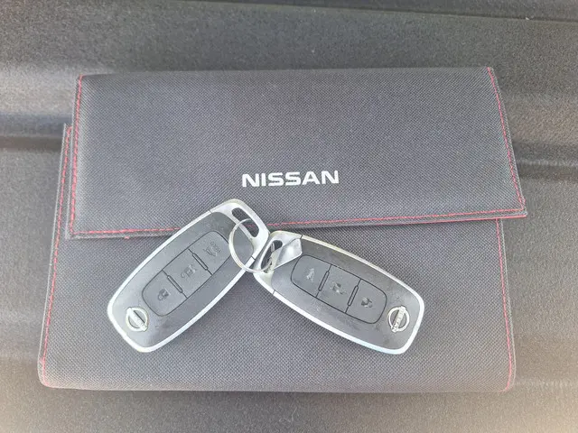 Nissan QASHQAI 1.3 MHEV Connecta 2023 Hybride Benzine 32