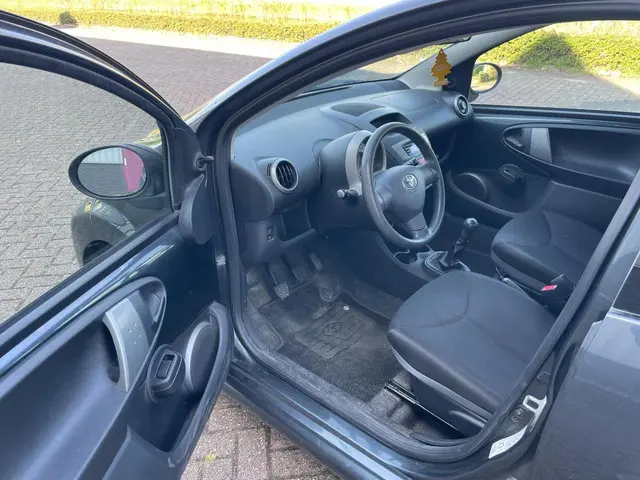 Toyota Aygo 1.0 VVT-i Comfort / AIRCO 2012 Benzine