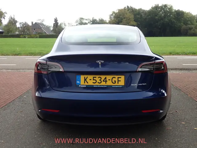 Tesla Model 3 LONG RANGE AWD 75kWh 2020 Elektrisch 36
