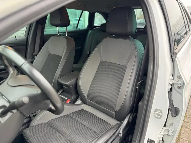 Opel Astra Sports Tourer 1.2 Design & Tech 2021 Benzine 6