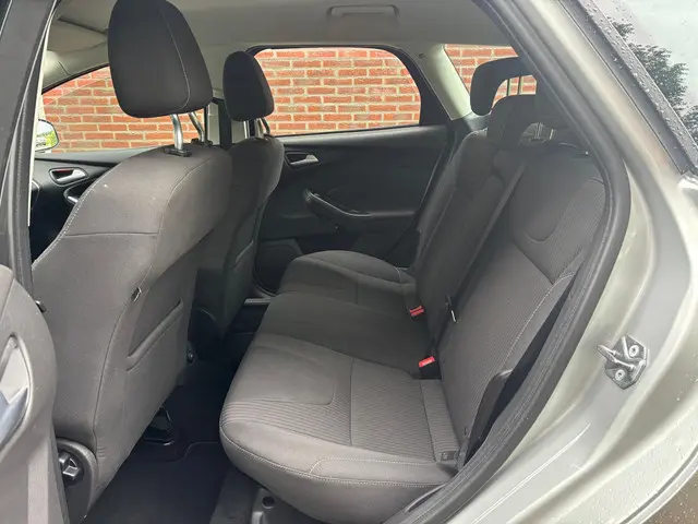 Ford Focus Wagon 1.0 EcoBoost Edition Plus 2013 Benzine 12