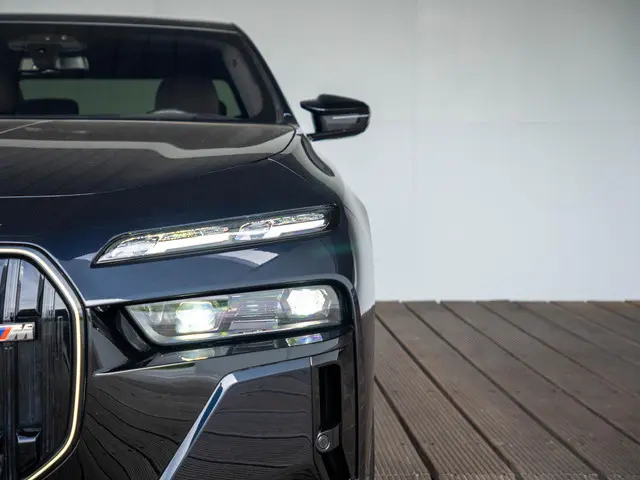 BMW 7 Serie Sedan M760e 2024 Hybride Benzine 14