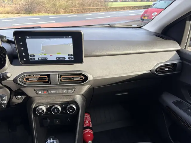 Dacia Sandero Stepway 1.1 TCe 110 Extreme 2024 Benzine 28