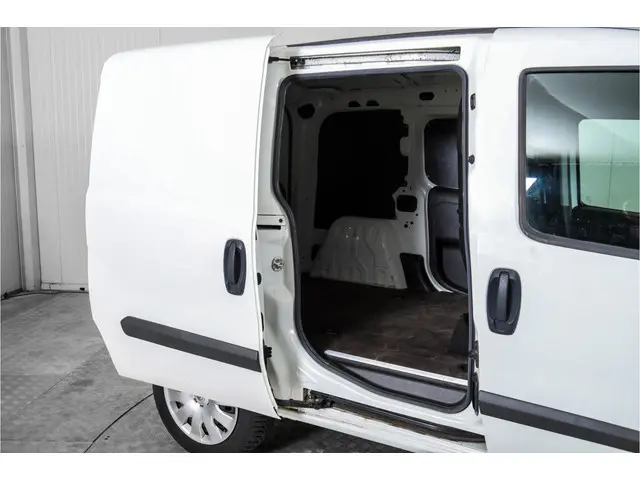 Opel Combo 1.3 CDTi L1H1 ecoFLEX Sport 2015 Diesel 31