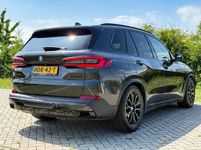 BMW X5 xDrive45e High Executive 2021 Hybride Benzine 5