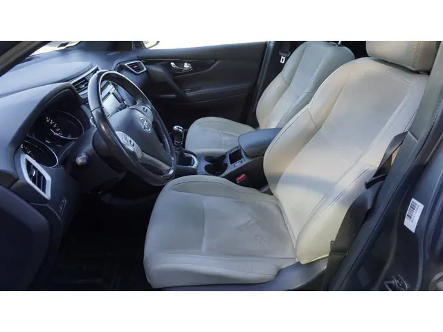 Nissan QASHQAI 1.2 Tekna 2015 Benzine 16