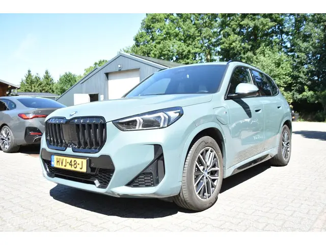 BMW X1 xDrive25e M Sportpakket 2024 Hybride Benzine 2