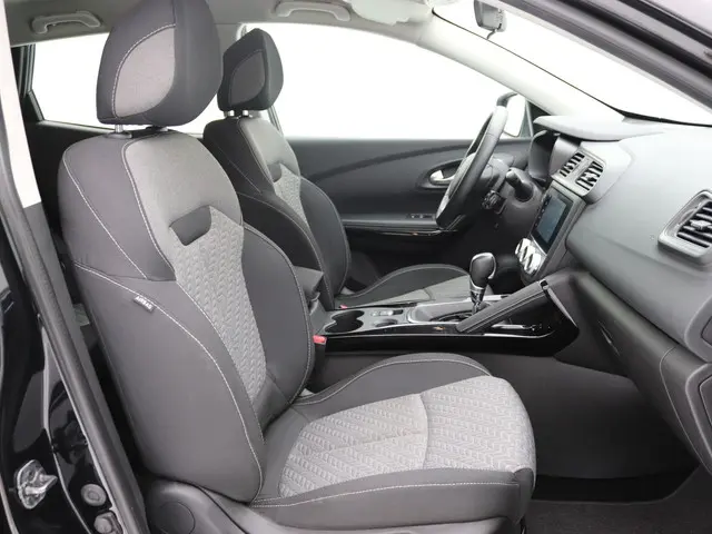Renault Kadjar 1.3 TCe Limited Aut. 142pk 2022 Benzine 10