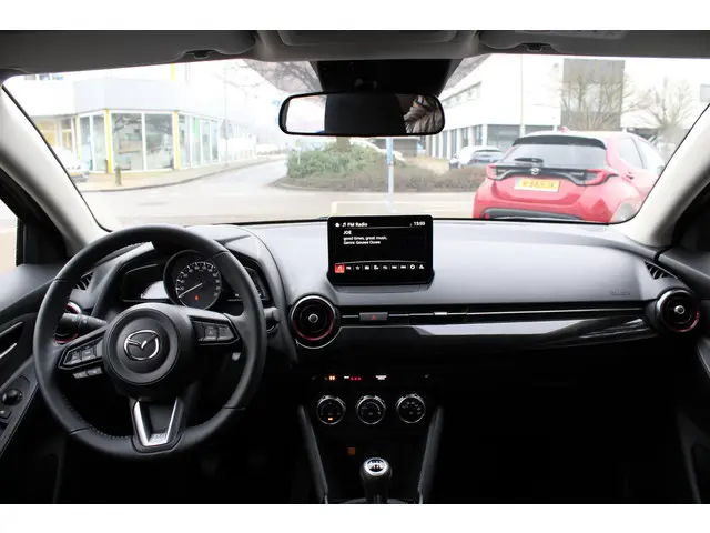 Mazda 2 1.5 e-SkyActiv-G 90 Homura 2025 Benzine 26