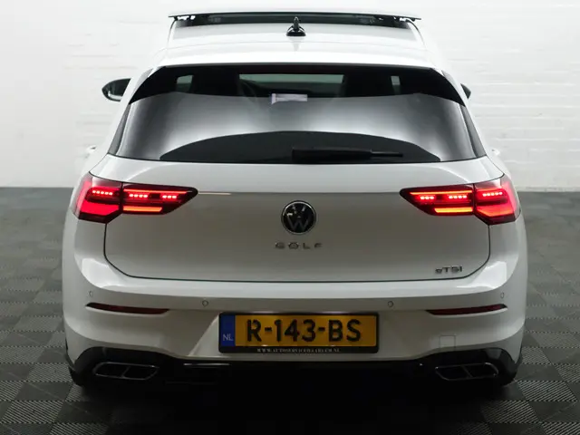 Volkswagen Golf 1.5 eTSI R Line Aut- 2020 Hybride Benzine 34