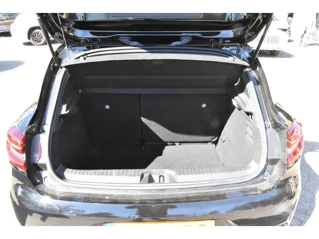 Renault Clio 1.0 TCe 90 Techno 2023 Benzine 8