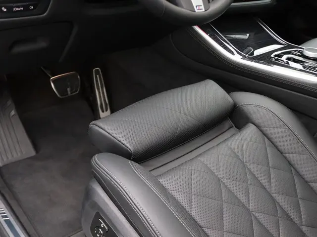 BMW X5 xDrive50e 2024 Hybride Benzine 14