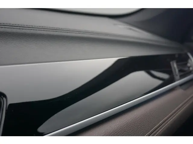 BMW X1 xDrive25e 2021 Hybride Benzine 15